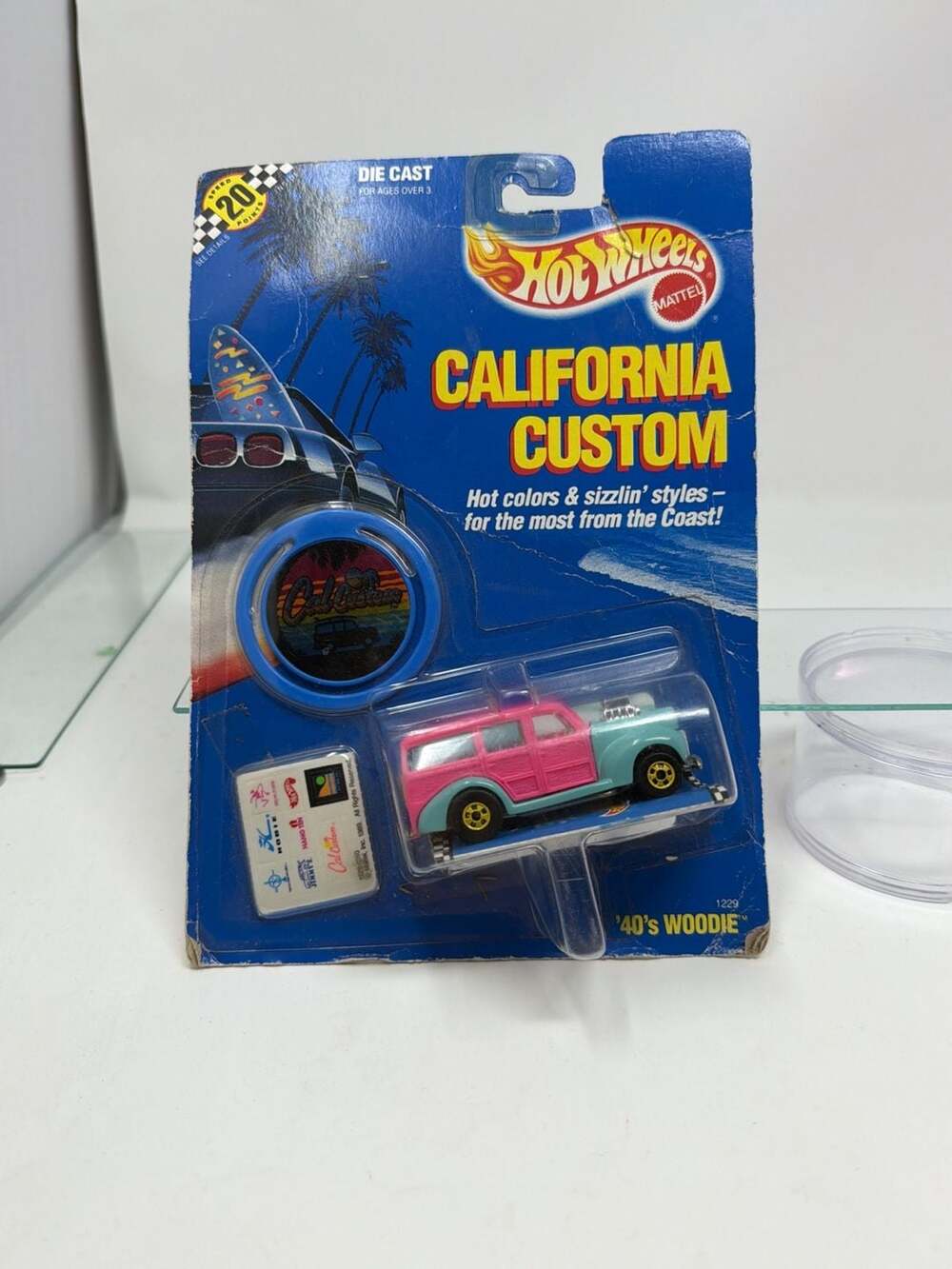 Hot Wheels California Custom '40's Woodie Pink & Blue Die-Cast